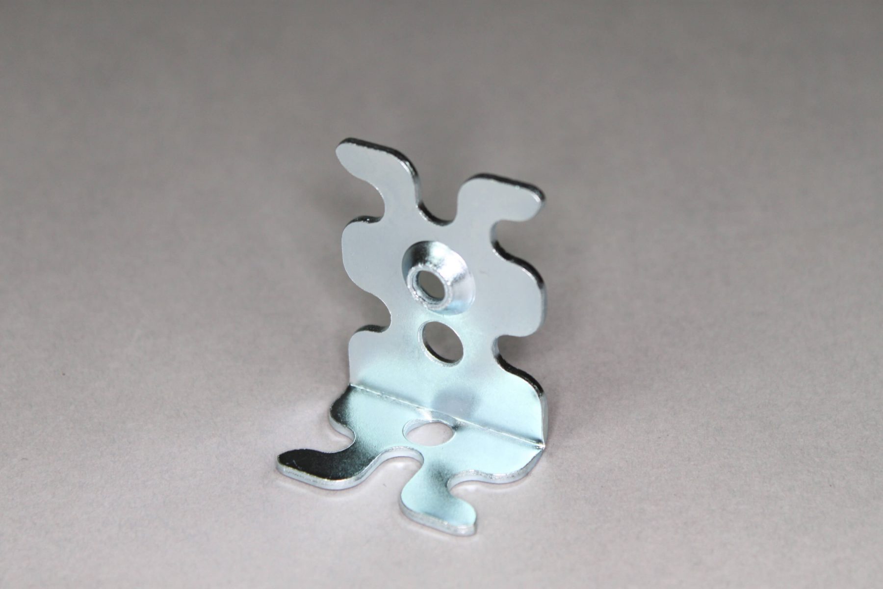 Euro-Winkel "1W500105" (verzinkt)