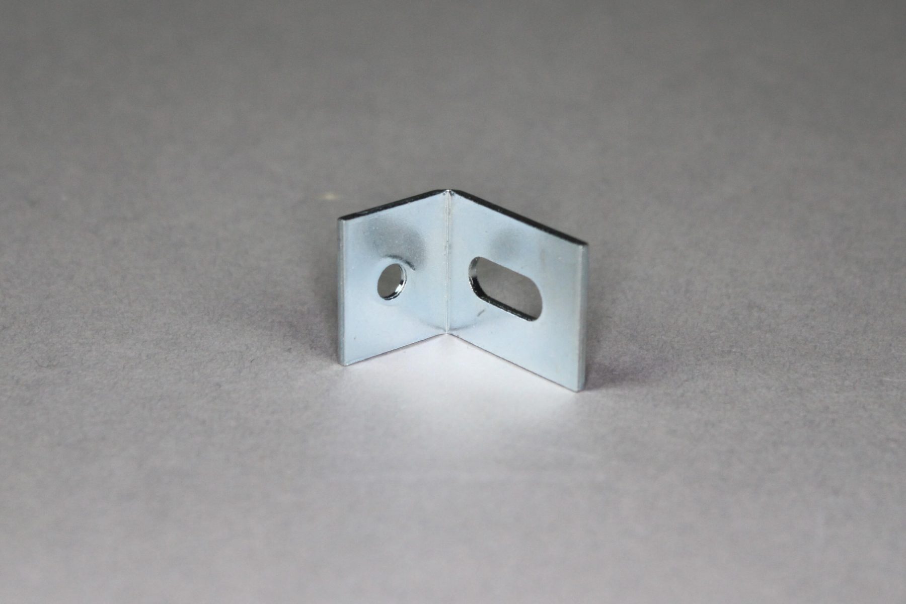 Winkel "1W020105" (verzinkt)