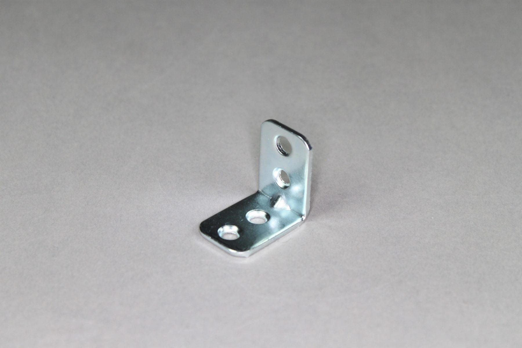 Winkel "1W601105" (verzinkt)